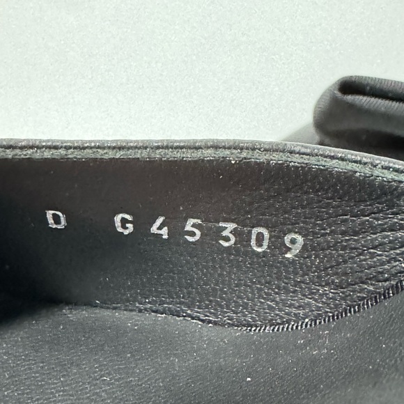 Chanel Mary Jane Shoes Lambskin Grosgrain Black White Winter Flower 37.5/US 7.5 - Picture 4 of 9